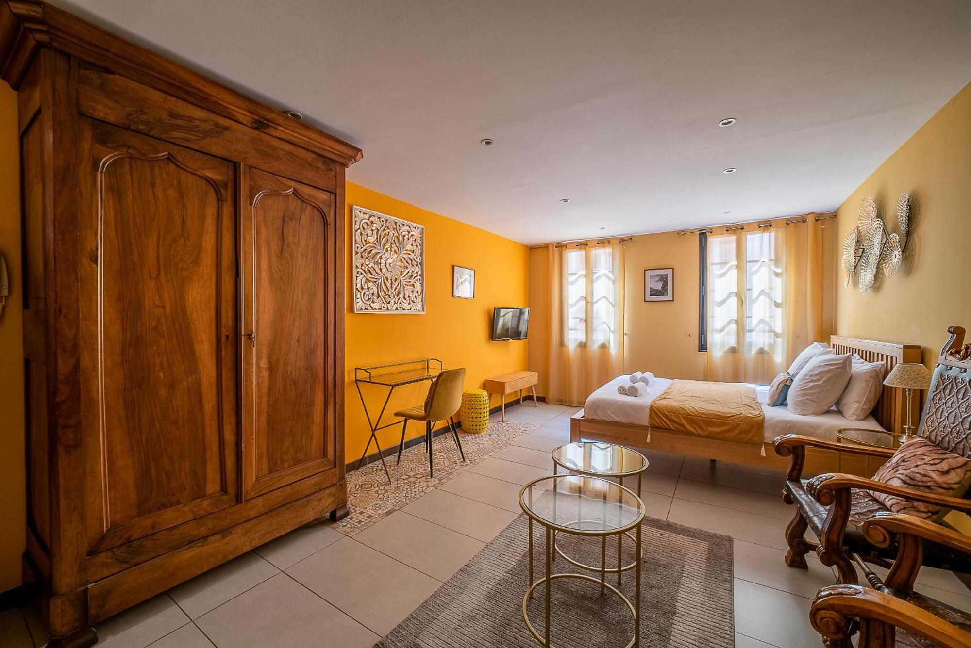 Suites Coronell D'En Vila ペルピニャン エクステリア 写真